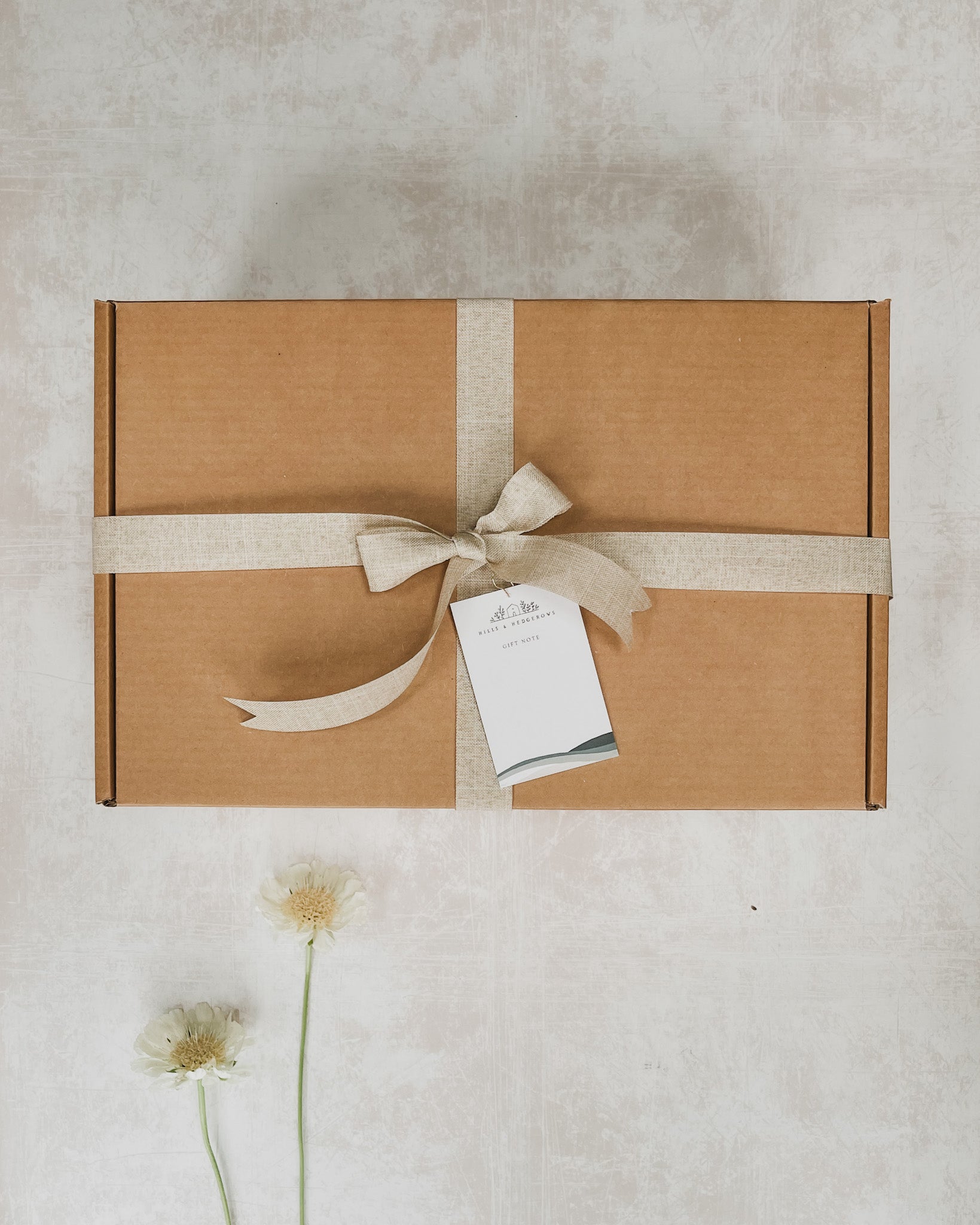 Hills & Hedgerows Thoughtful Gift Set Presentation